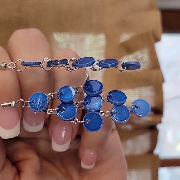 SEASHELL CHANDELIER EARRINGS, choice of color - Picture 7 of 8